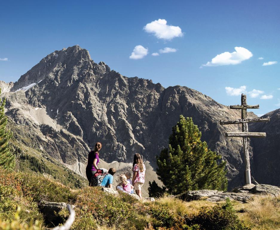 Haus Alpengluehn Hotel Sautens Kültér fotó