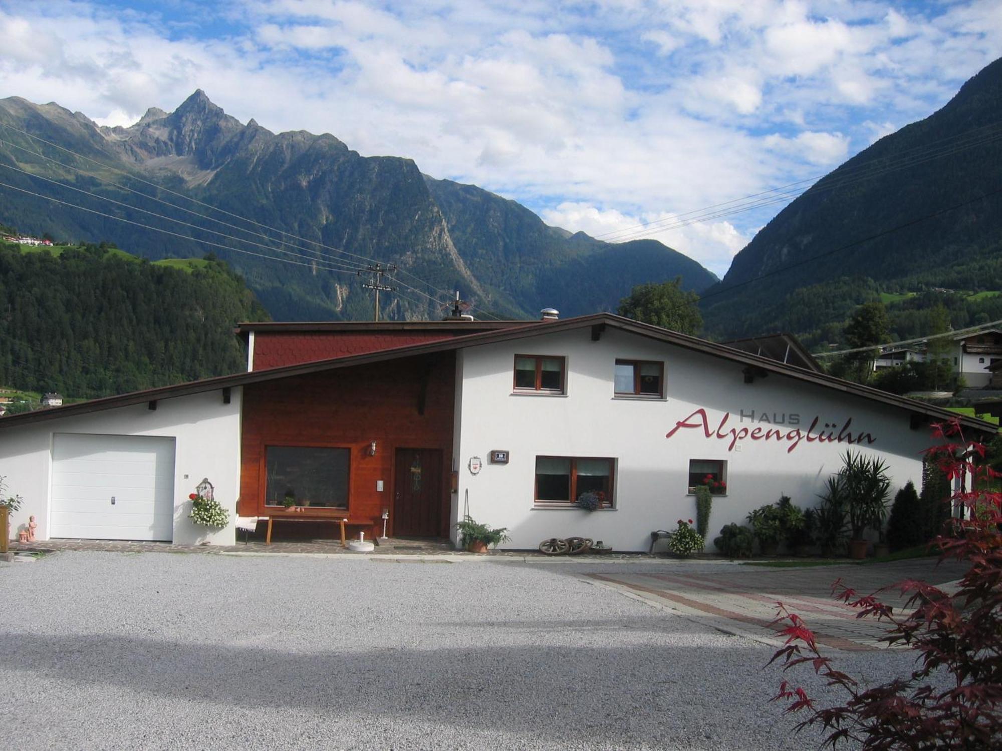 Haus Alpengluehn Hotel Sautens Kültér fotó